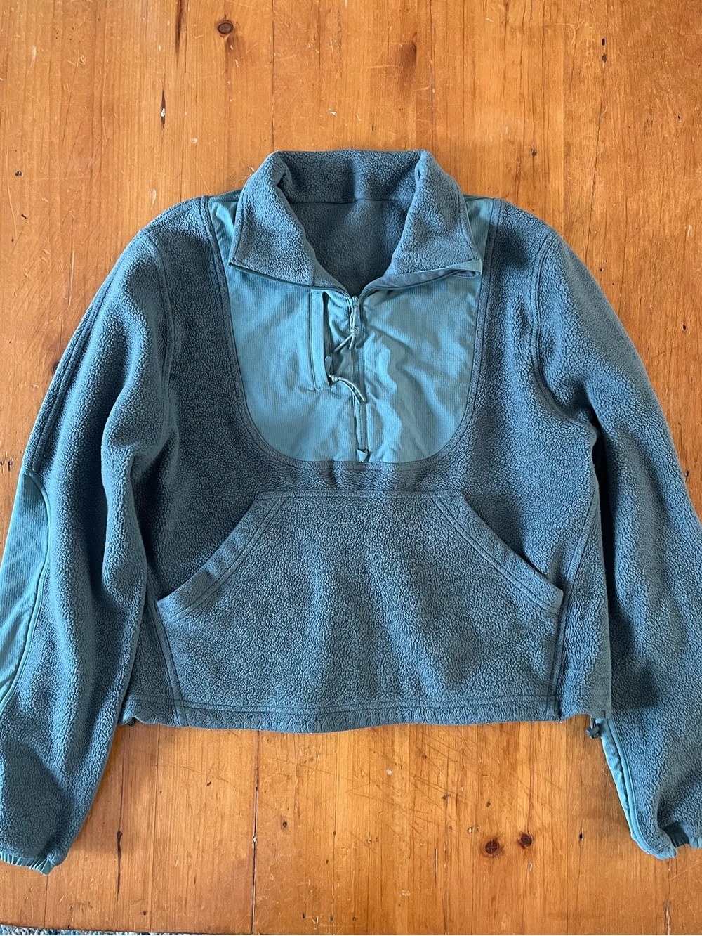 Lululemon Fleece and Ripstop Hiking Pullover in Forest Green